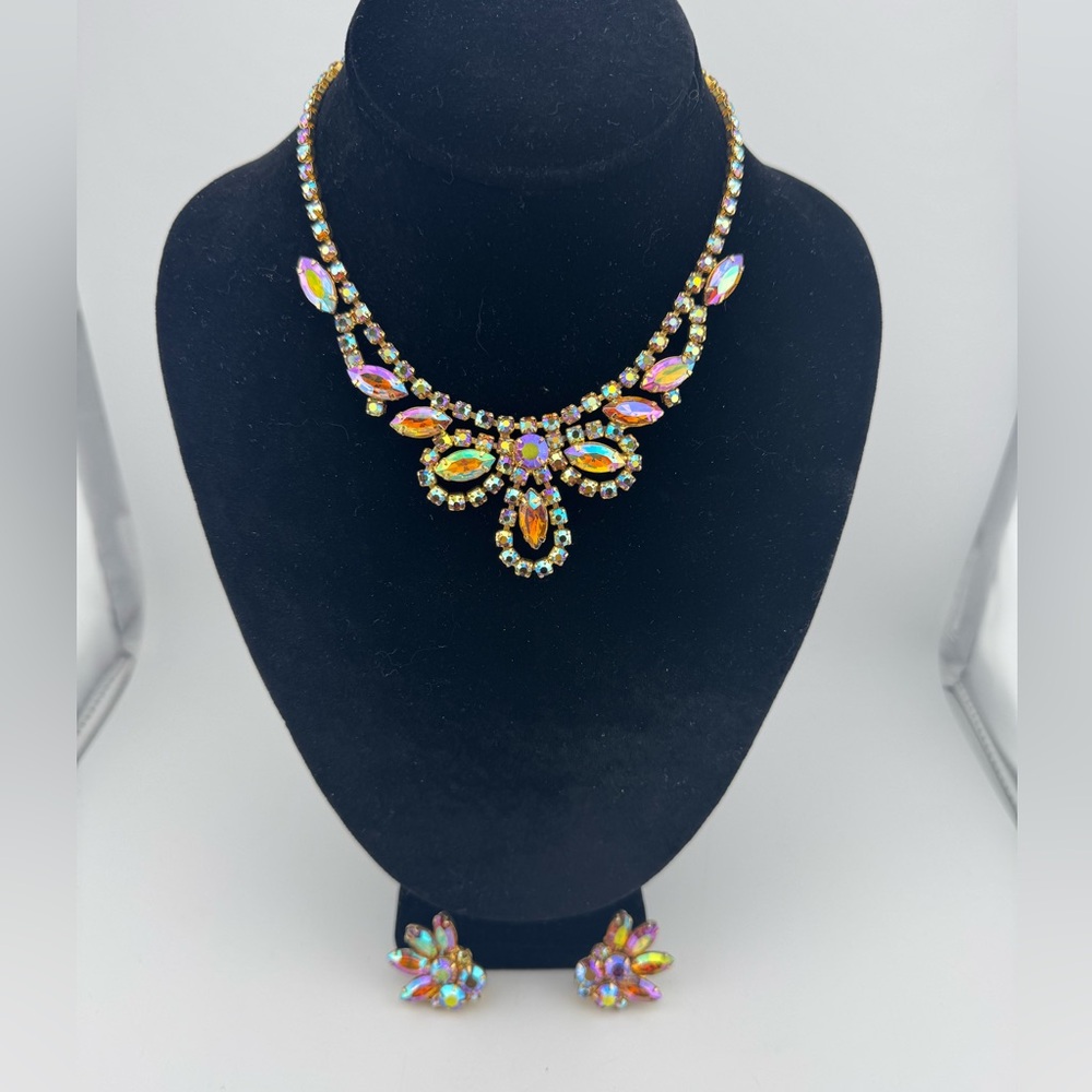 Vintage Elegant Multicolor Aurora Borealis Crystal Necklace and‎ Earring Set - Picture 2 of 9